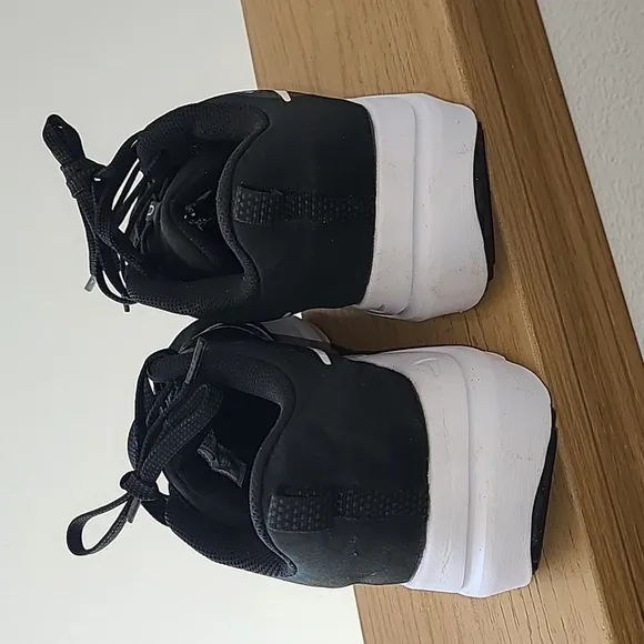 Nike Downshifter 12 Sneakers
