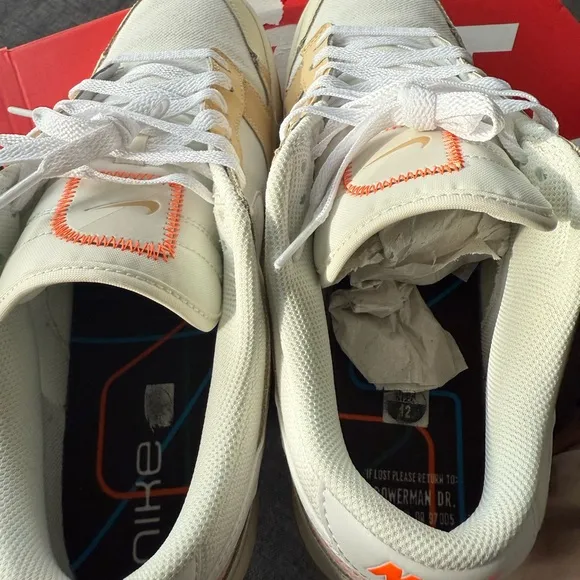 Nike Dunk SE Men's White and Tan Sneakers sz 12