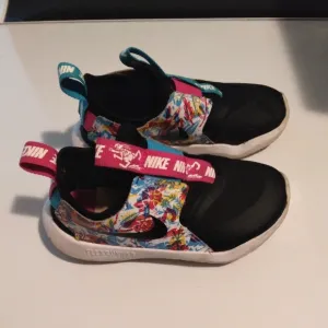 Nike Flexrunner Shoes Child Size 9 Toddler Slip On Pink Blue
