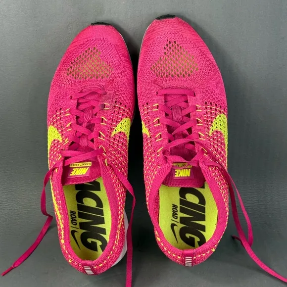 Nike Flyknit Racer Fireberry athletic sneaker shoes men’s size 10.5