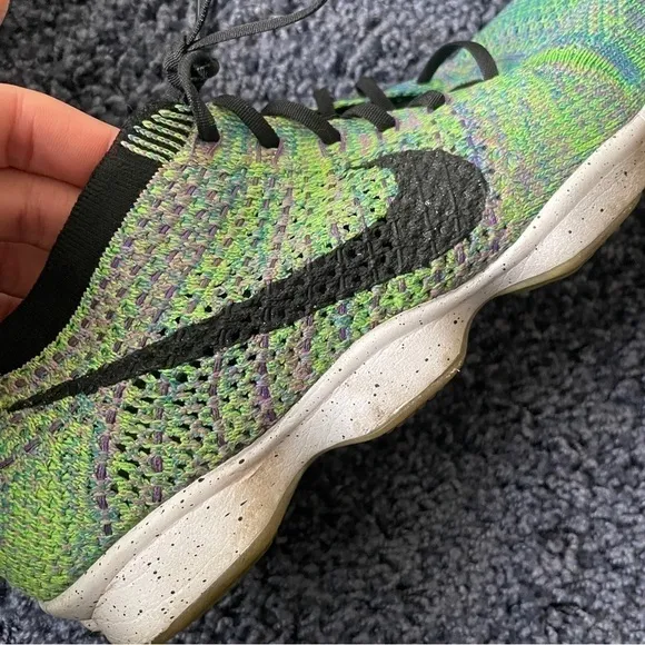𝅺nike Flyknit Sneakers Size 8 Running
