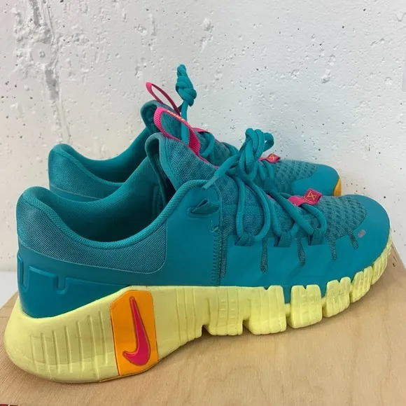 Nike Free Metcon 5 Men's US 10.5 Workout Shoes Aqua Athletic Sneakers DV3949-302