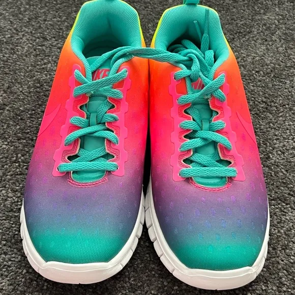 Nike Free Run 5.0 Ombré Neon Rainbow Gradient YOUTH Size 1.5