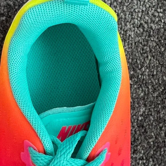 Nike Free Run 5.0 Ombré Neon Rainbow Gradient YOUTH Size 1.5