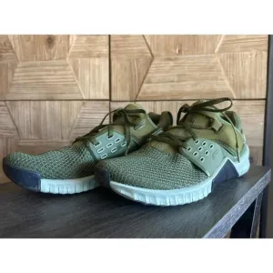 Nike Free Shoes Metcon 2 Size 8.5 Running Sneakers Green Cushioned