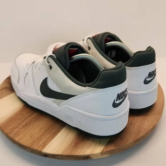 NIKE FULL FORCE LOW CASUAL SNEAKERS MENS SIZE 10 WHITE / DARK GREEN