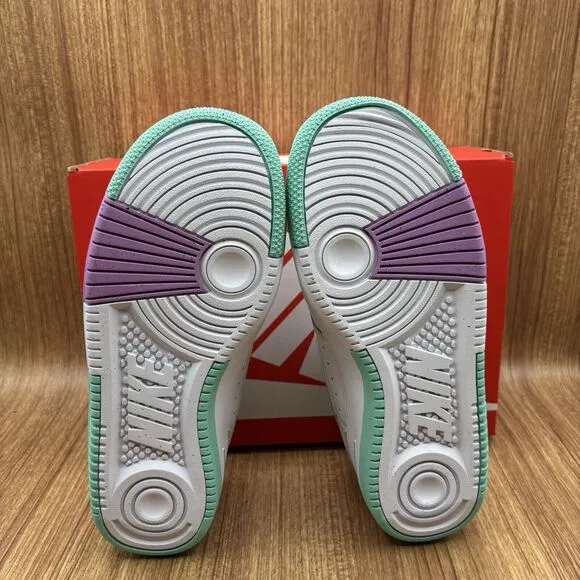 Nike Gamma Force Shoes low FN7109 100 White Emerald Rise Women's Size 7 Sneakers