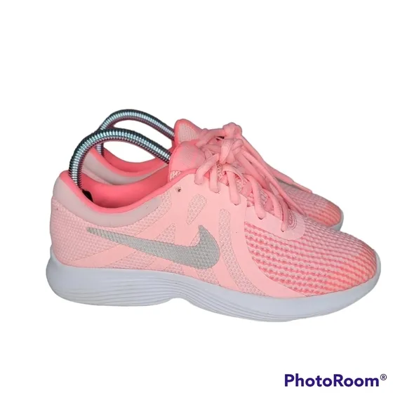 NIKE Girls Revolution 4 Sneakers