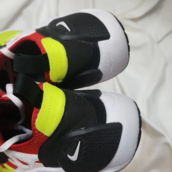 Nike Huarache E.D.G.E TXT White Black Red Volt Athelic sneakers (m size 8)