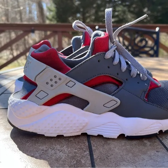 Nike Huarache Run (GS) Boy's 6,5 Youth Gray Red Running Sneakers 654275-018