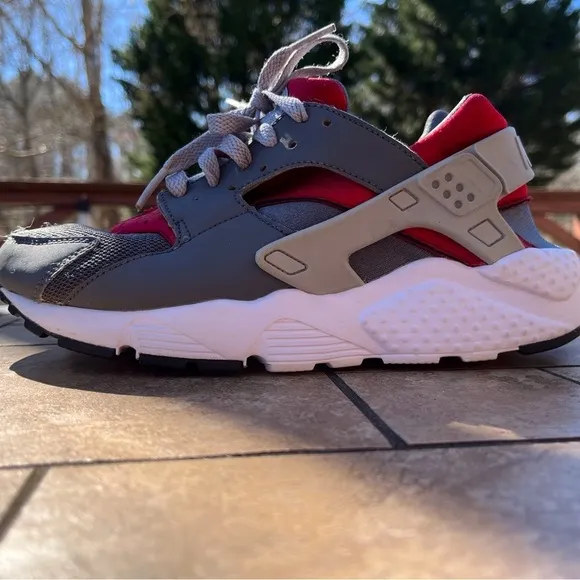 Nike Huarache Run (GS) Boy's 6,5 Youth Gray Red Running Sneakers 654275-018