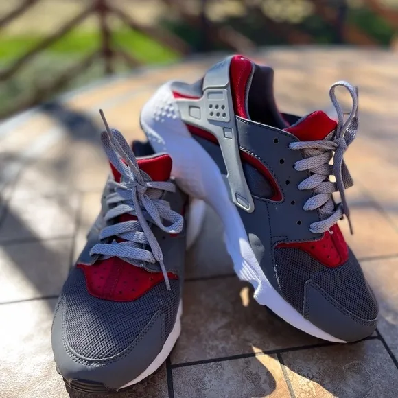 Nike Huarache Run (GS) Boy's 6,5 Youth Gray Red Running Sneakers 654275-018
