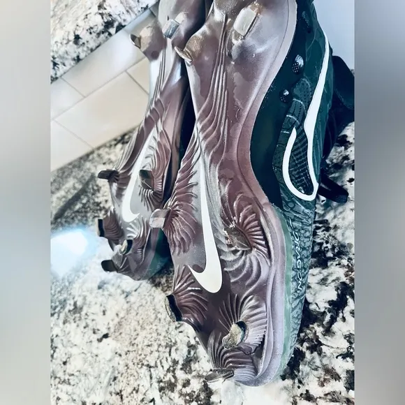 Nike Hurricane Baseball Shoes Cleats