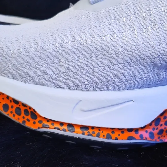 Nike Invincible Run 3 Sneakers