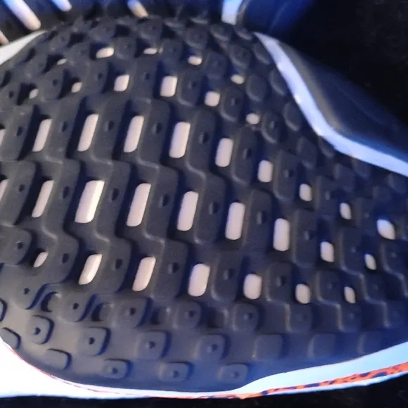 Nike Invincible Run 3 Sneakers