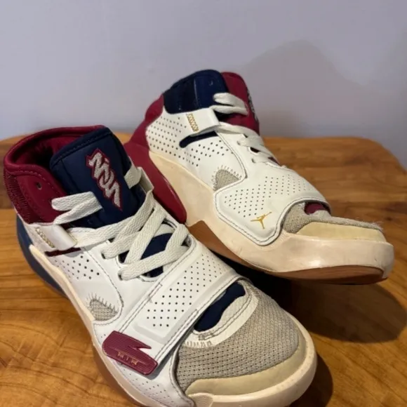 Nike Jordan Zion 2 Pelicans GS Youth Boy Size 4.5Y Sneakers Running Shoes