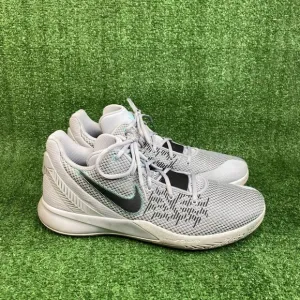 Nike Kyrie Flytrap II Mens SZ 14 Wolf Gray Basketball Shoes Sneakers EXCEL COND