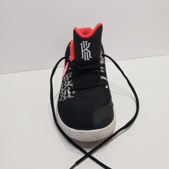 Nike Kyrie Flytrap Men's Basketball Shoes Sneakers 9