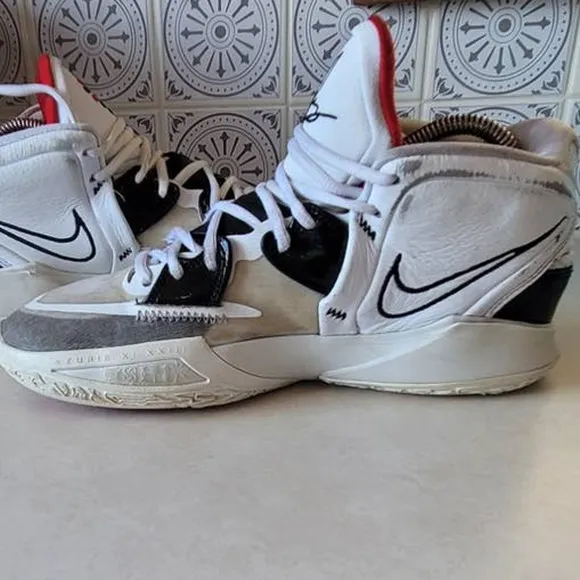 Nike Kyrie Infinity White Black Red Basketball Shoes Men's 8.5