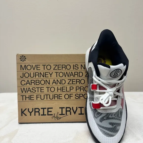 Nike Kyrie Irving 8 GO (GS) Red and Black Sneakers Size 7Y/8.5 women NEW