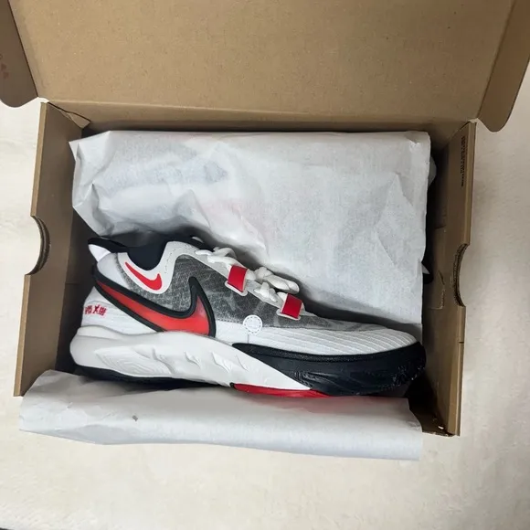 Nike Kyrie Irving 8 GO (GS) Red and Black Sneakers Size 7Y/8.5 women NEW