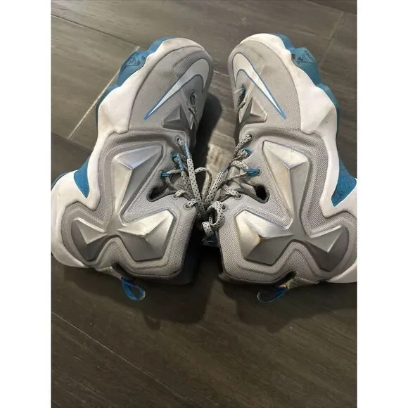 Nike‎ LeBron 13 Hologram Size 9.5