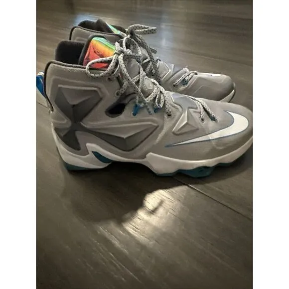 Nike‎ LeBron 13 Hologram Size 9.5