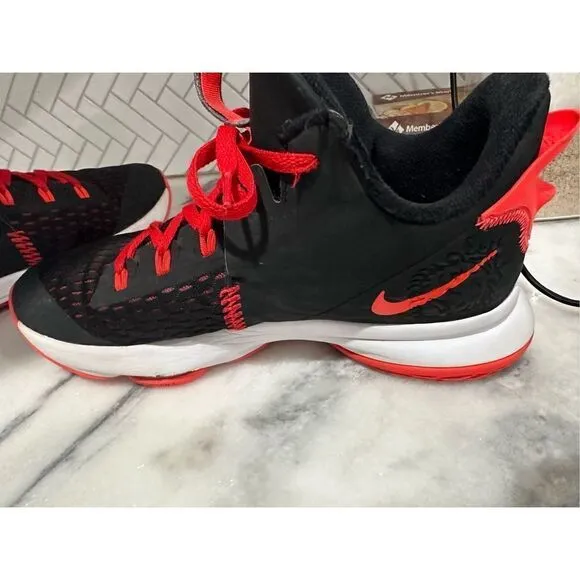 Nike LeBron Witness 5 Basketball Shoes Black Red Sneakers CQ9380-005 Mens 13