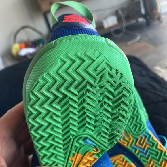 Nike LeBron Witness
