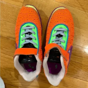 Nike LeBron XX 20 PS Chosen- Vibrant Orange Kids Shoes size 1 youth $60