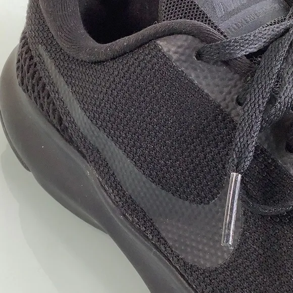 Nike Men Flex Experience RN 7 Black on black Running Training sneakers size 10