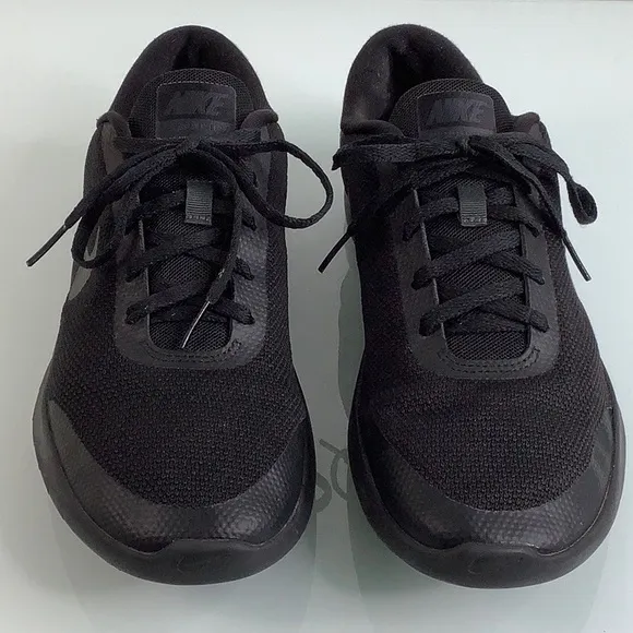 Nike Men Flex Experience RN 7 Black on black Running Training sneakers size 10