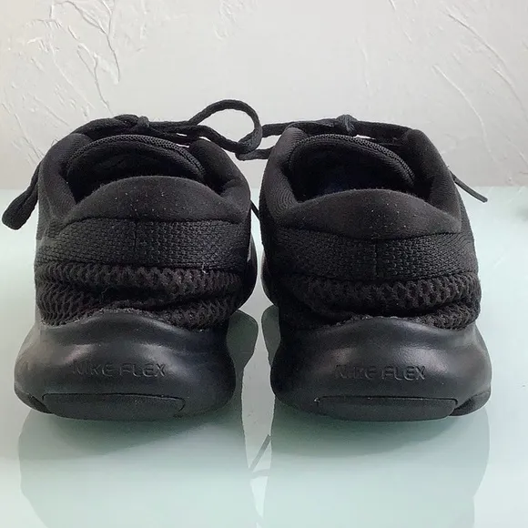 Nike Men Flex Experience RN 7 Black on black Running Training sneakers size 10