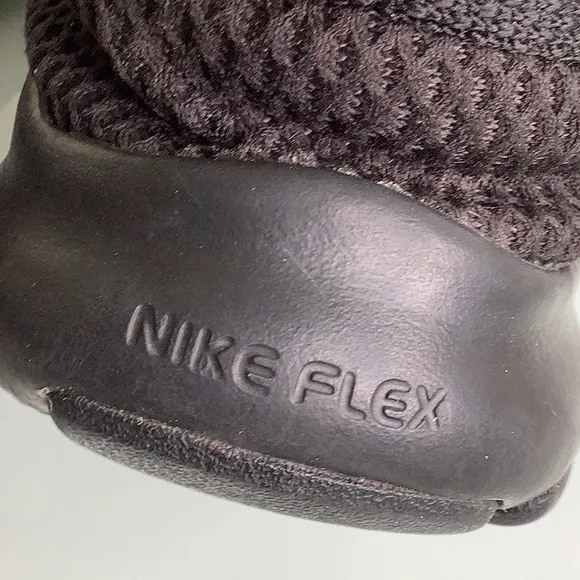Nike Men Flex Experience RN 7 Black on black Running Training sneakers size 10