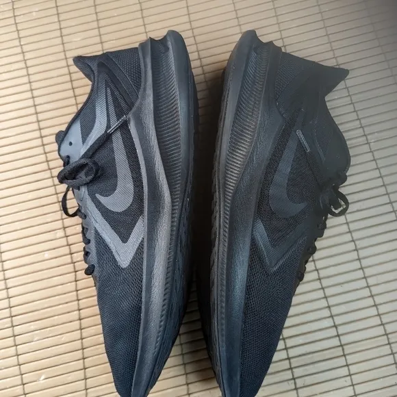 Nike Mens Downshifter 10 CI9981-002 Black Running Shoes Sneakers Size 13. 66,pm