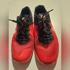 Nike men's Metcon 2 University Red running shoes sneakers size 8.5