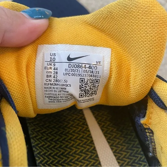 Nike Men’s Navy West Virginia Mountaineers Zoom Pegasus 38 Running Shoes Size 10