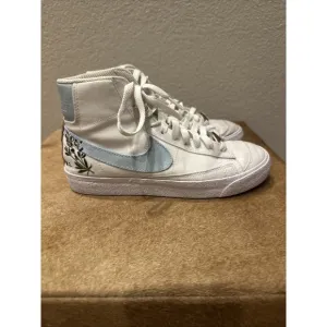 Nike Men's Size 6.5‎ Blazer Mid 77 White Indigo Blue Canvas Sneakers CI1166-100