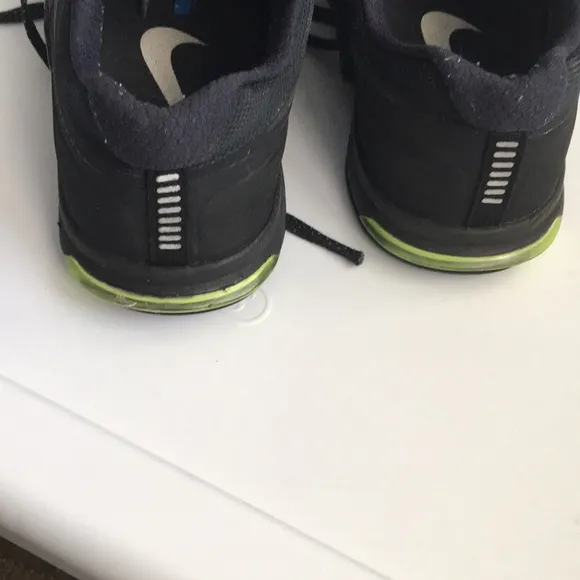 Nike Metcon 2 athletic sneakers