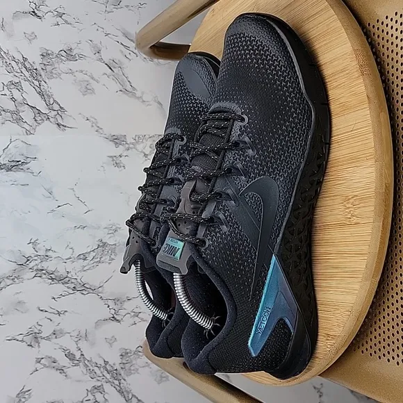 Nike Metcon 4 Mens Lace Up Training Sneaker Shoe Black Blue Size 7