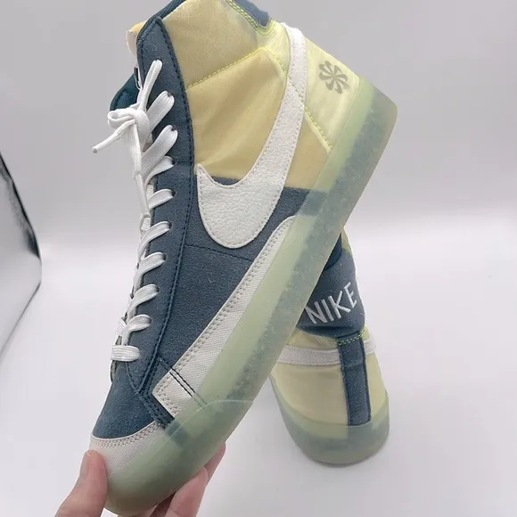 Nike Mid Blazer Sneakers in Yellow and Black Womens Size 9
