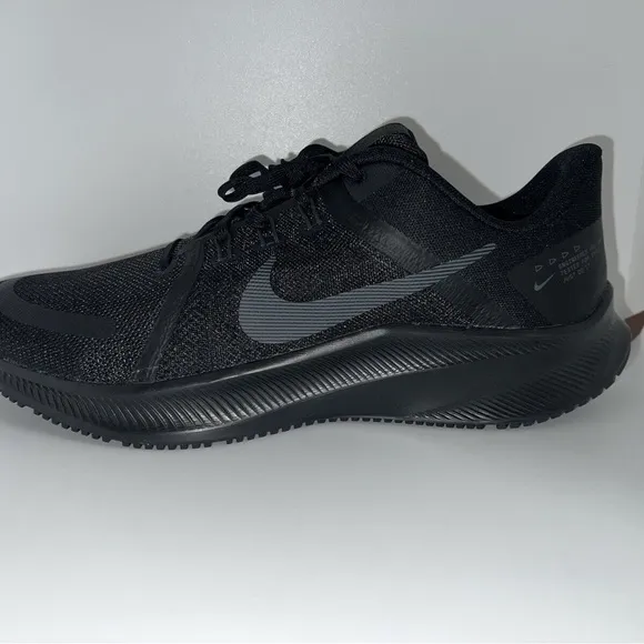 Nike Quest  Triple Black Dark Smoke Grey Sneakers Shoes DA