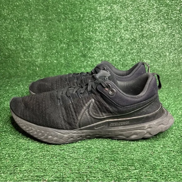 Nike React Infinity Run Flyknit 2 Running Shoe Sneakers Mens Size 15 CT2357-003