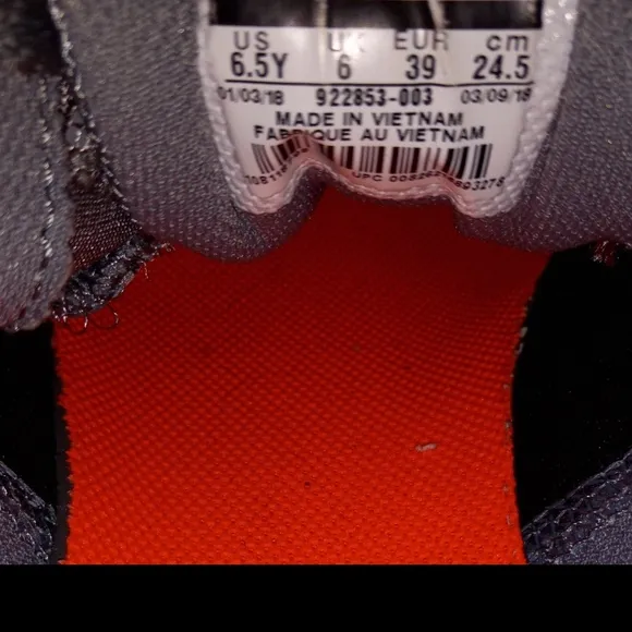 Nike Red and Gray Sneakers Dynamic Sporty Design