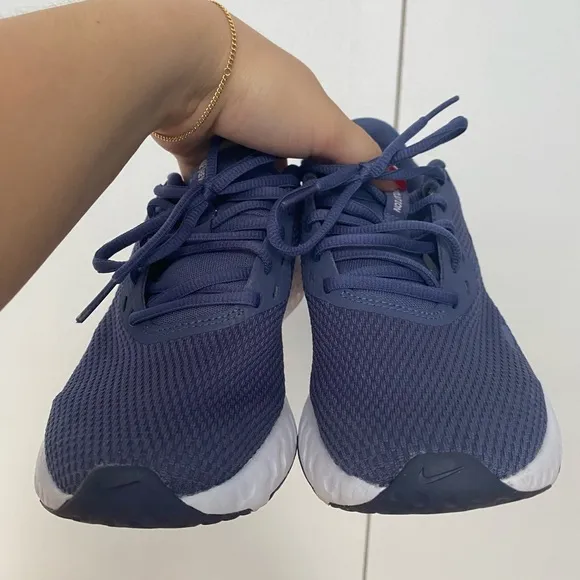 Nike - Revolution 5 Running Shoes in Sanded Purple/Dark Grey Amethyst - Size 7