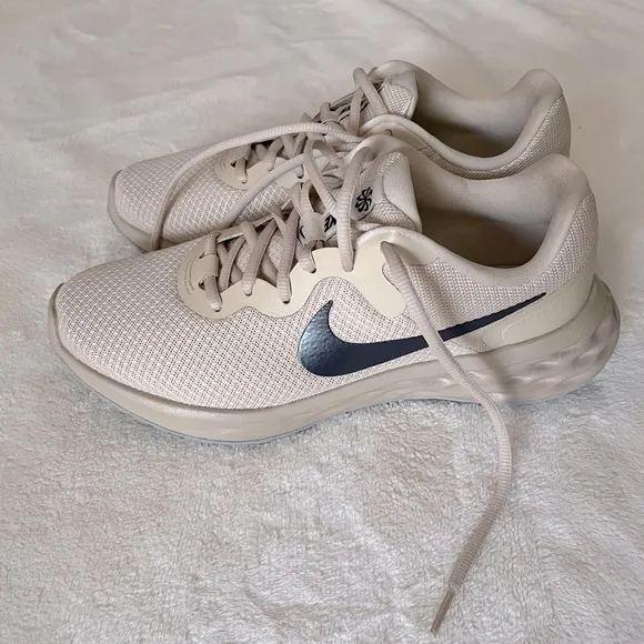 Nike Revolution 6 Next Nature Running Shoe