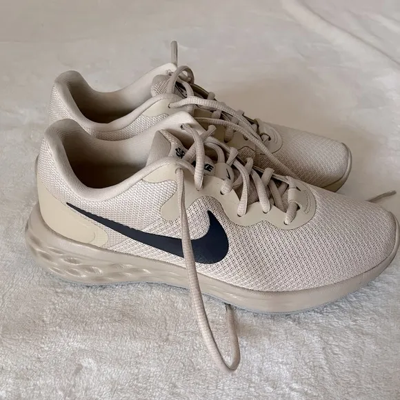 Nike Revolution 6 Next Nature Running Shoe