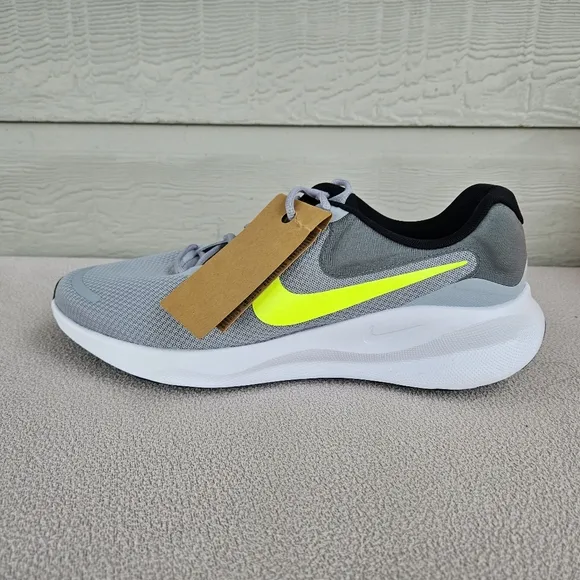 Nike Revolution 7 Running Athletic Sneakers Men SZ 13 Wolf Grey Volt FB2207 002