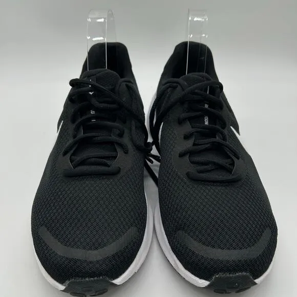 Nike Revolution 7 Sneakers Men 10 Black Road Running Exercise Gym Walking NEW