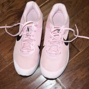 Nike running shoes light pink black big kid sneakers 5 Youth perfect condition​​